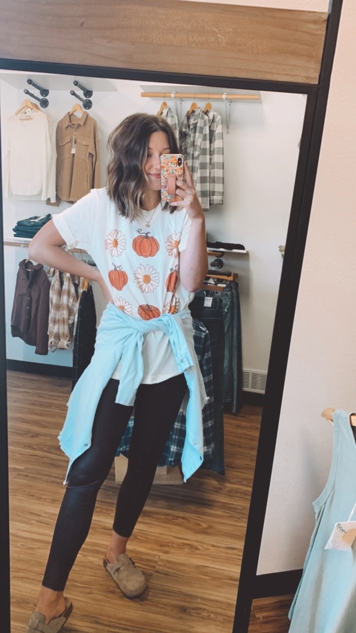 Pumpkin Daisy Graphic Tee